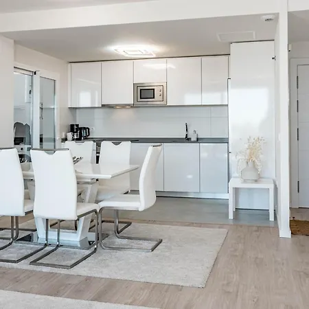 Tranquil Oasis 2 Bedroom In Nueva Andalucia Close To Centro Plaza 아파트 *