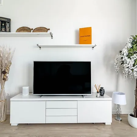 Appartement Tranquil Oasis 2 Bedroom In Nueva Andalucia Close To Centro Plaza Marbellac