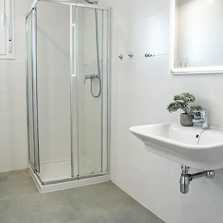 Tranquil Oasis 2 Bedroom In Nueva Andalucia Close To Centro Plaza * Marbellac